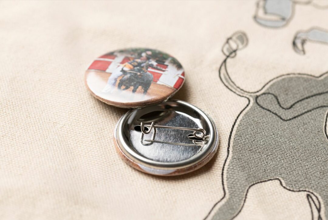 Badges – Image 2